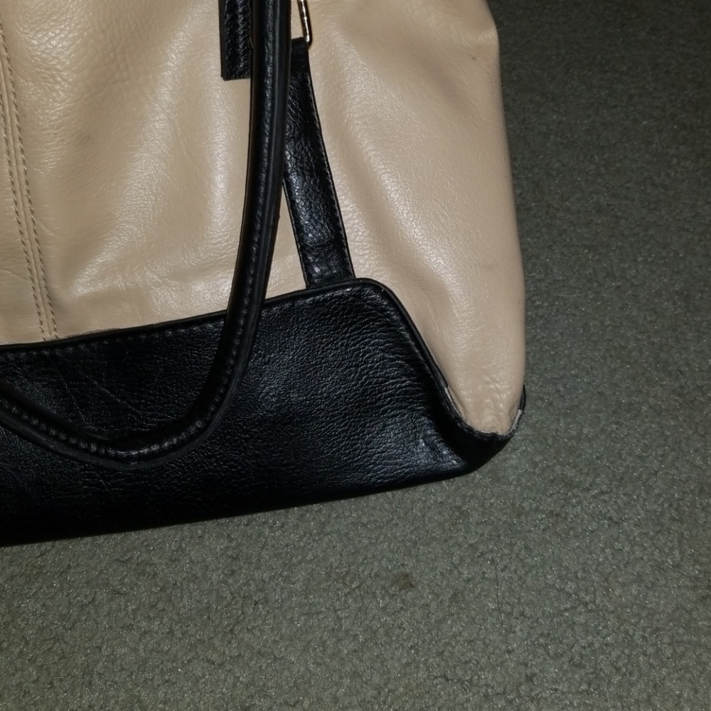 Purse - Picture 3 of 4